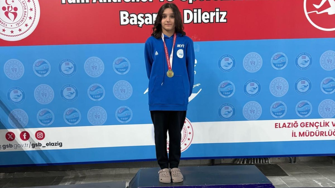Öğrencimiz Sudenaz Gürbaş 8 Farklı Dalda Barajı Geçti.